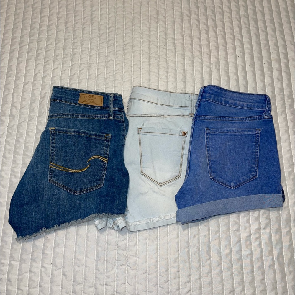 Size 9 women’s jean short bundle